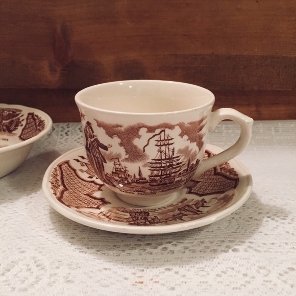 Alfred Meakin Tea Cup, Saucer, and Small Bowl - Picture 6 of 12